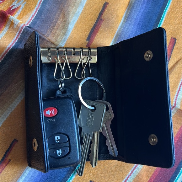 Auth. CHANEL Black Caviar Leather Six Key Holder Case Mini Wallet Case VTG - Picture 15 of 16